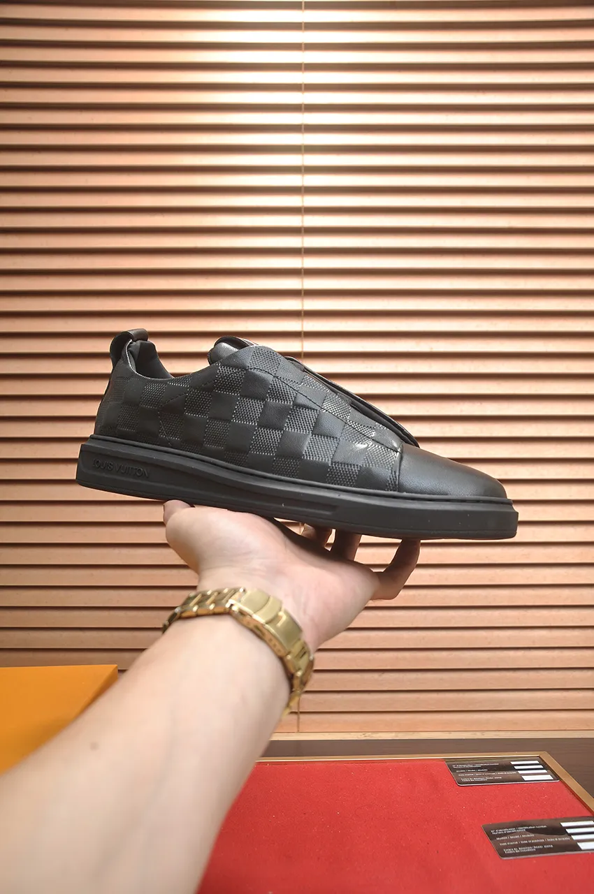 Men's shoes💰460💶【LOUIS VUITTON】Same model from LV.Louis Vuitton official website [satisfied] original single hot model LV original factory cowhide material👑1:1 original plate sheepskin lining, body accessories one to one mold opening💪 counter quality 🙏 Dear friends, if you still worry about wearing matching shoes💋, then these shoes are your best choice🎁🎁! 38-45 (45 is custom-made and cannot be returned or exchanged)